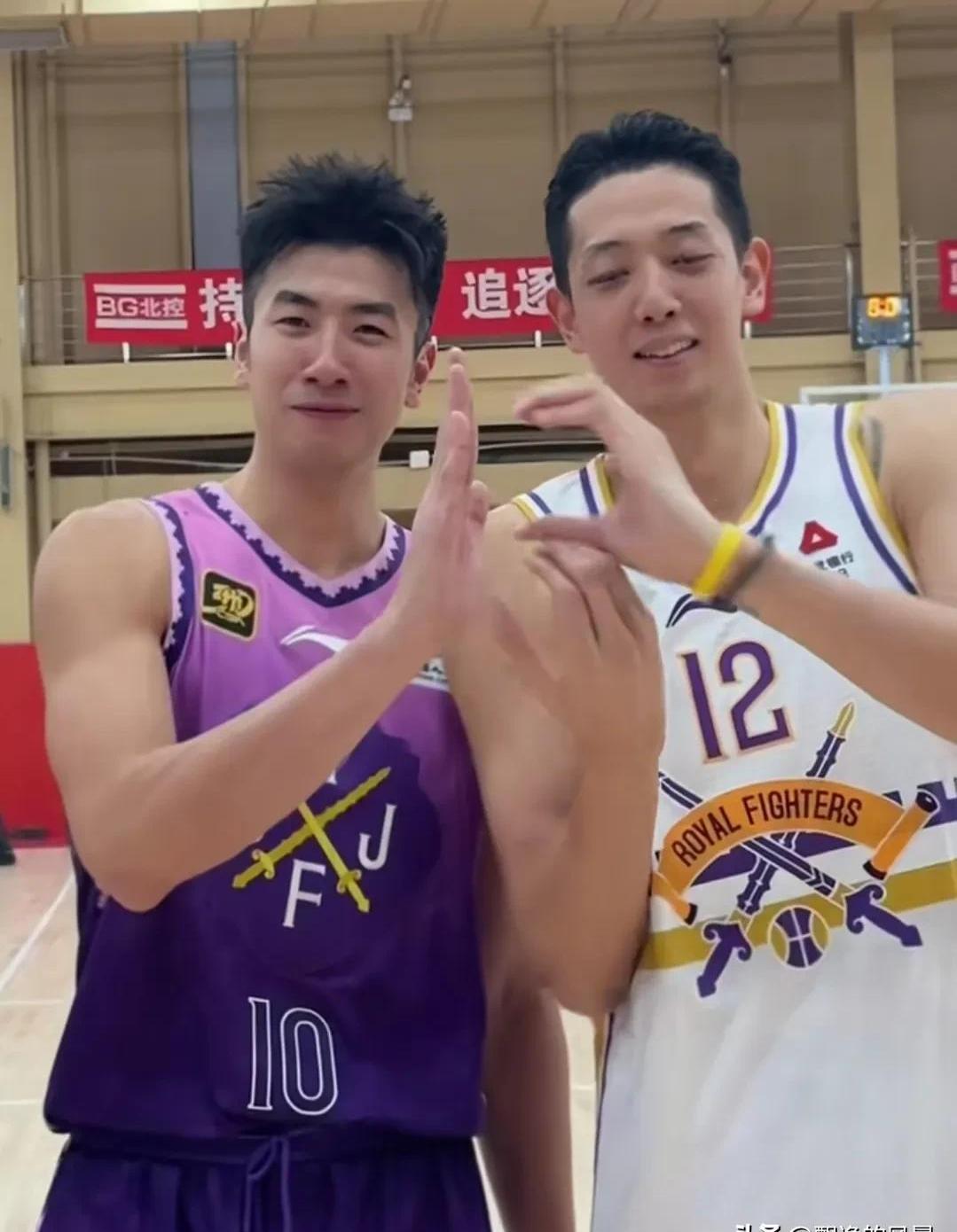 包含浙江男篮全队团结一心，成功击败北控队的词条